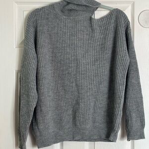 Gray women’s Sweater